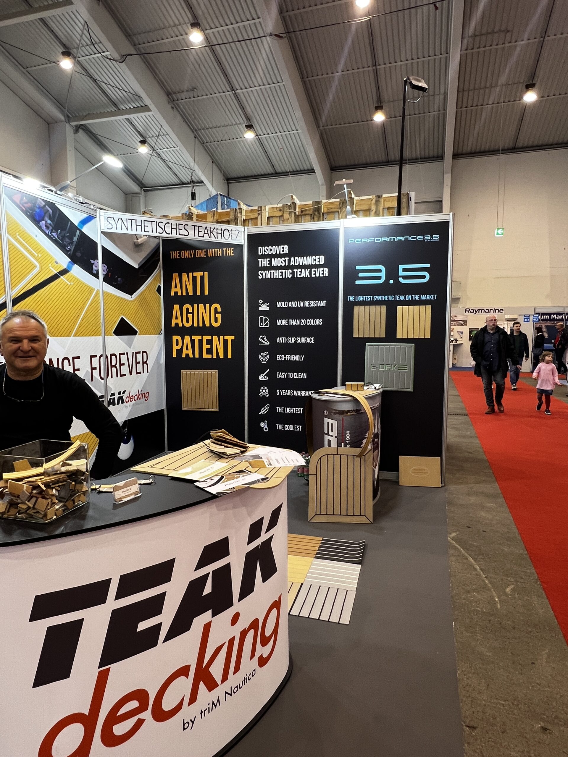 Messe Tulln Teak
